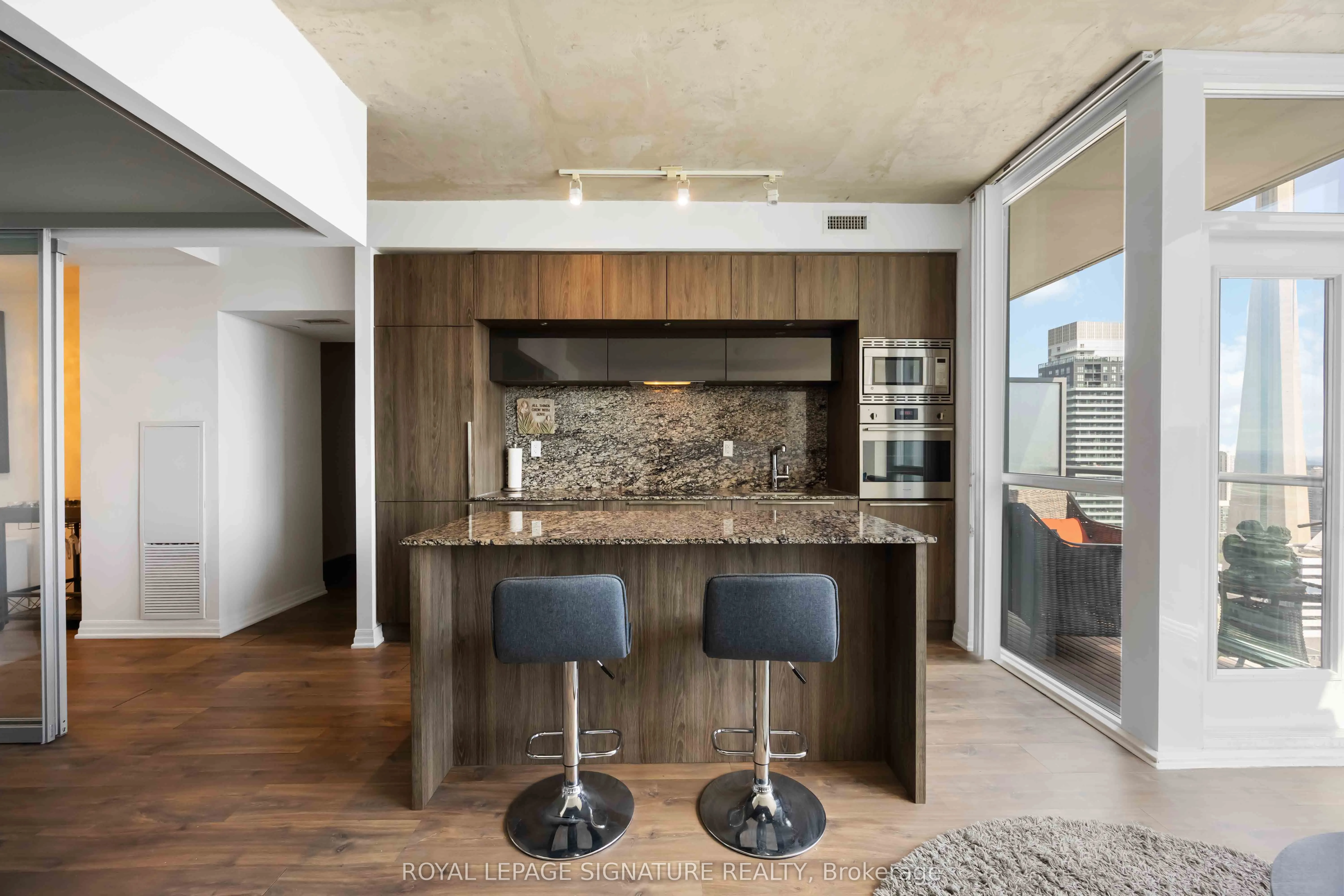 88 Blue Jays Way, #3407