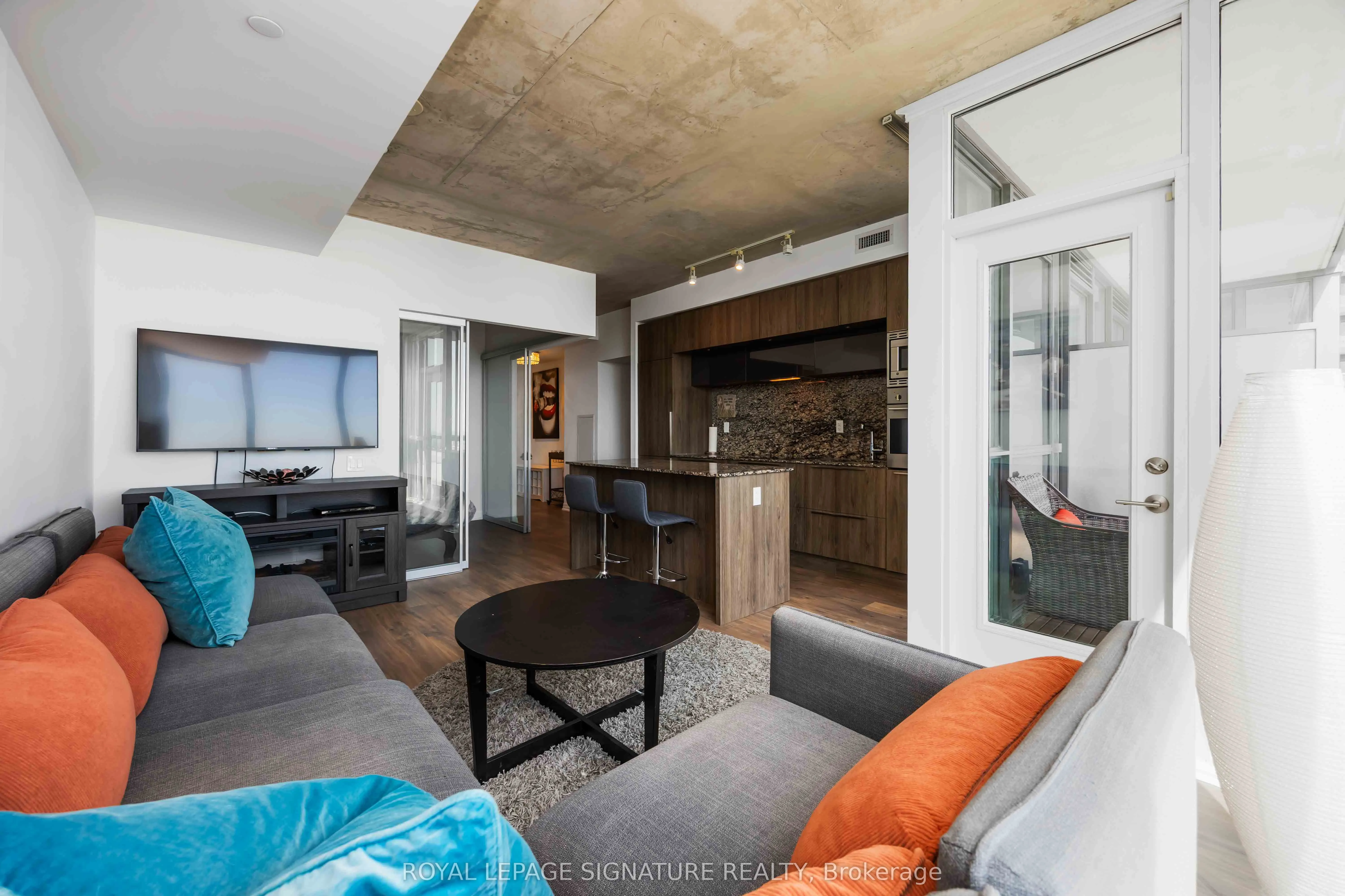 88 Blue Jays Way, #3407