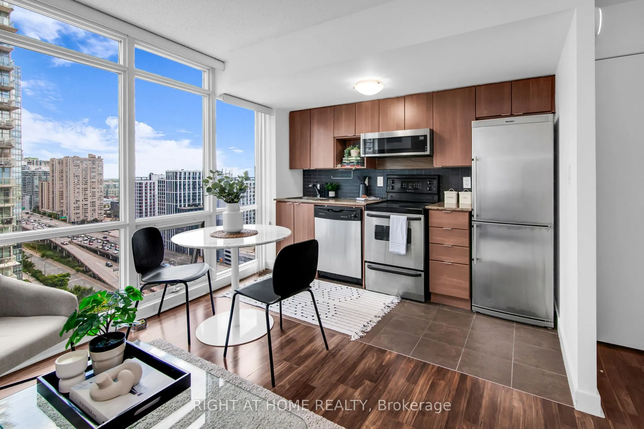 11 Brunel Court, #2509