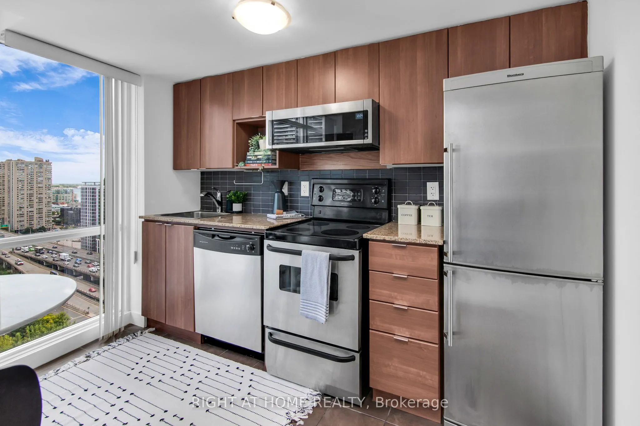 11 Brunel Court, #2509