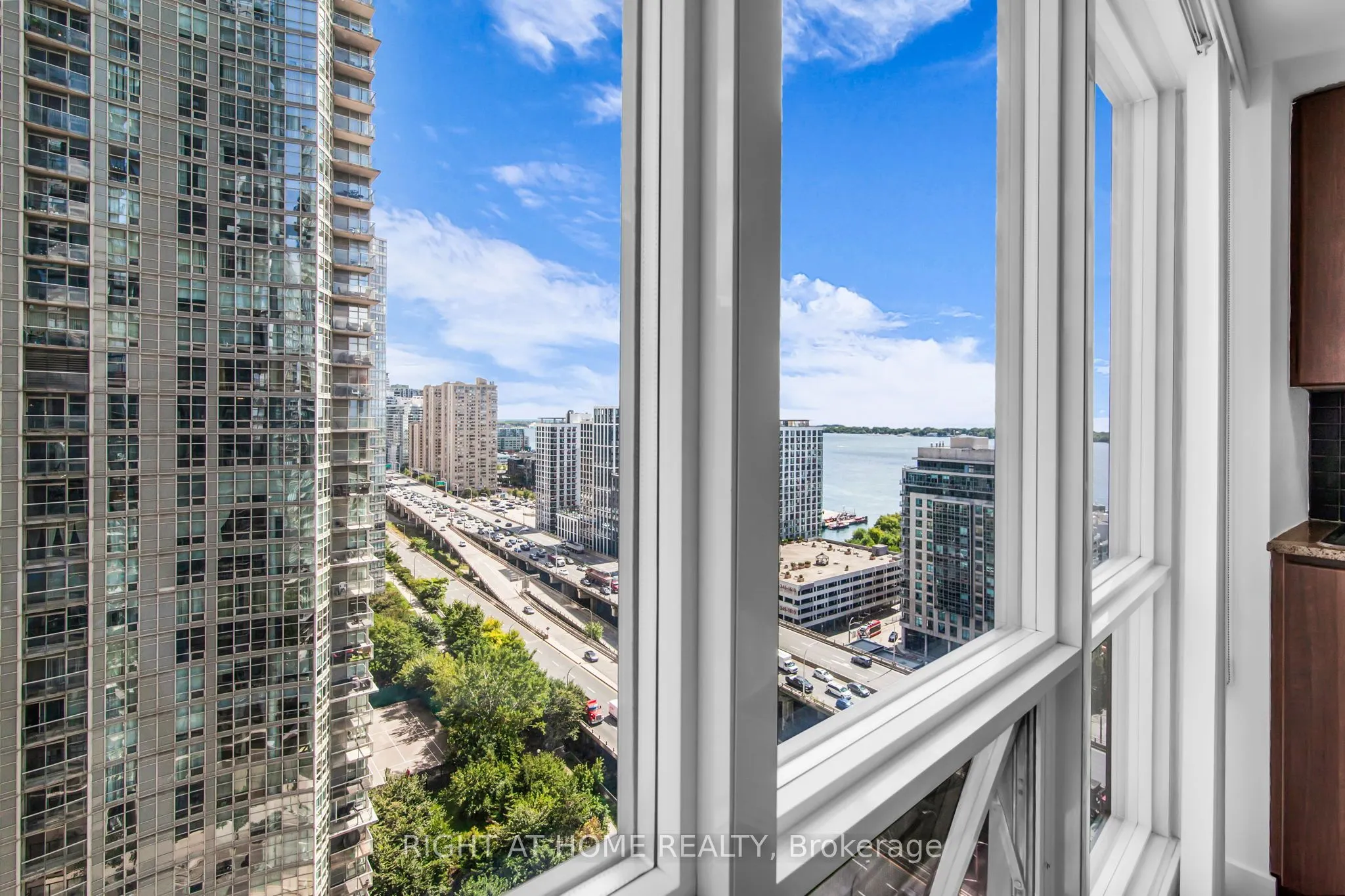 11 Brunel Court, #2509