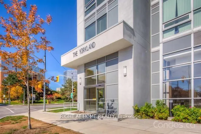 275 Yorkland Road, #204
