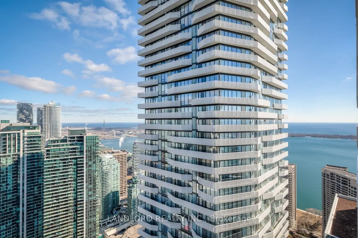 100 Harbour Street, #5804