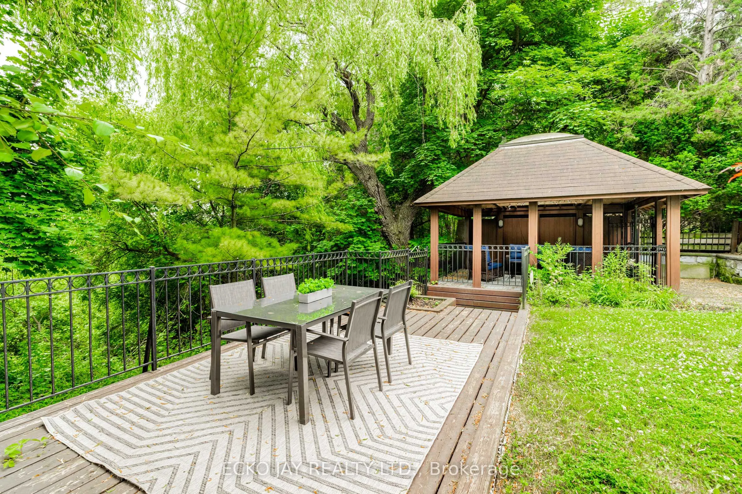 45 Broadleaf Road