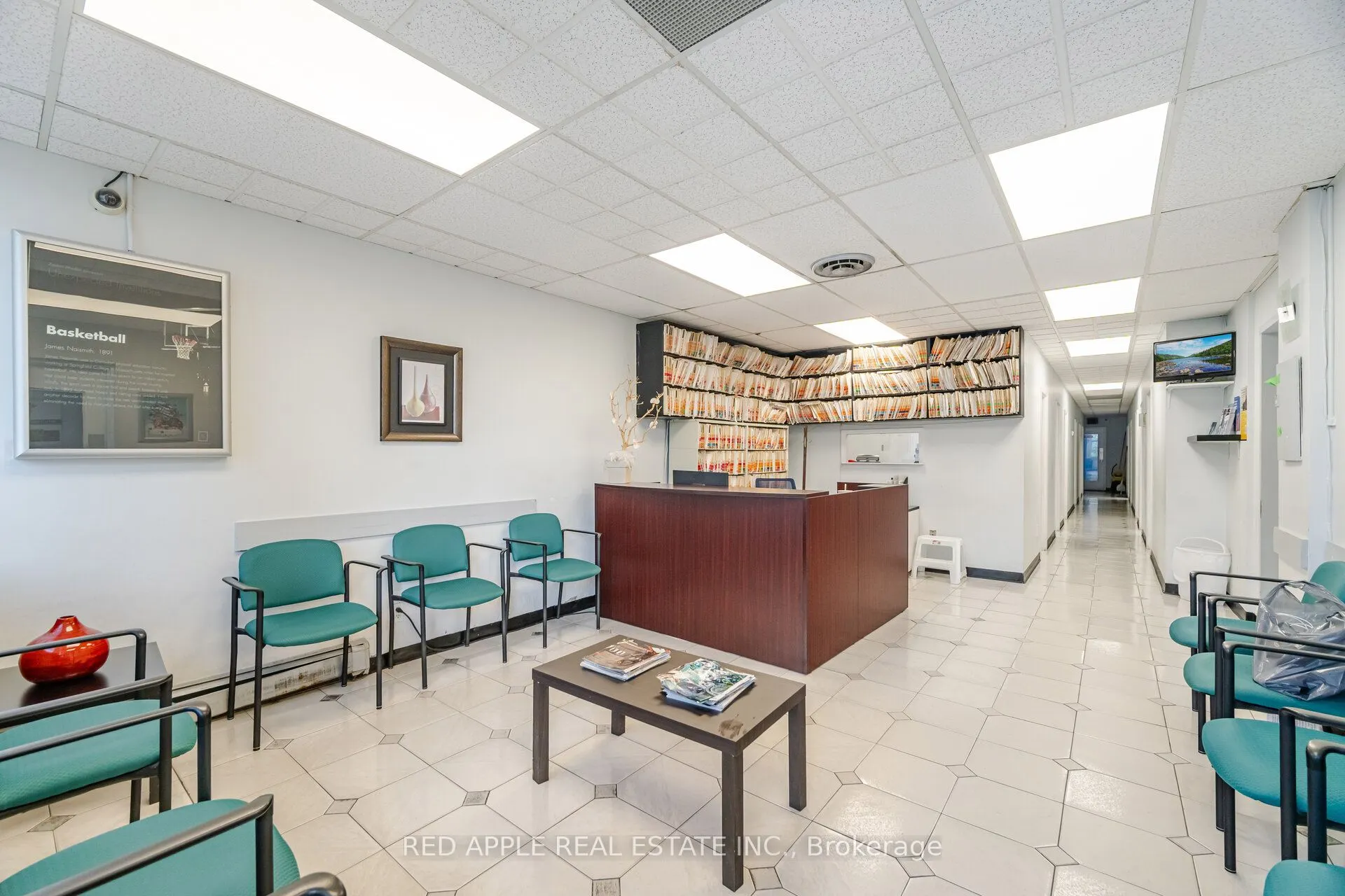 799 Bloor Street W