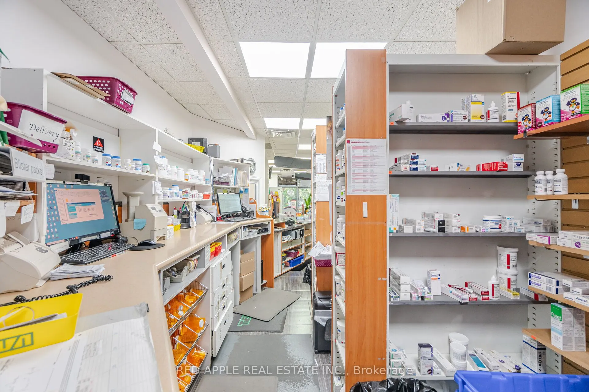 799 Bloor Street W