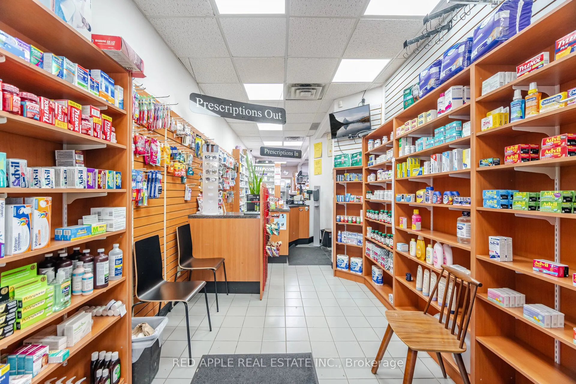 799 Bloor Street W