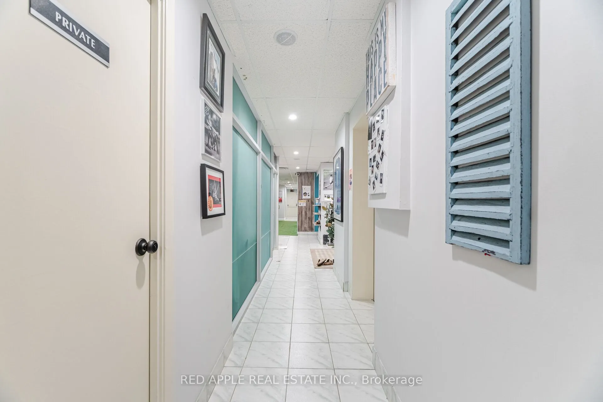 799 Bloor Street W
