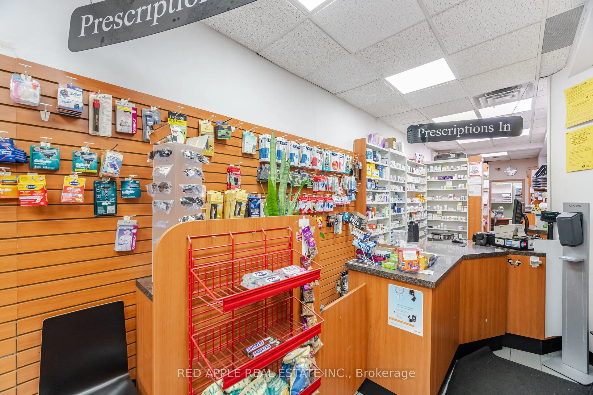 799 Bloor Street W