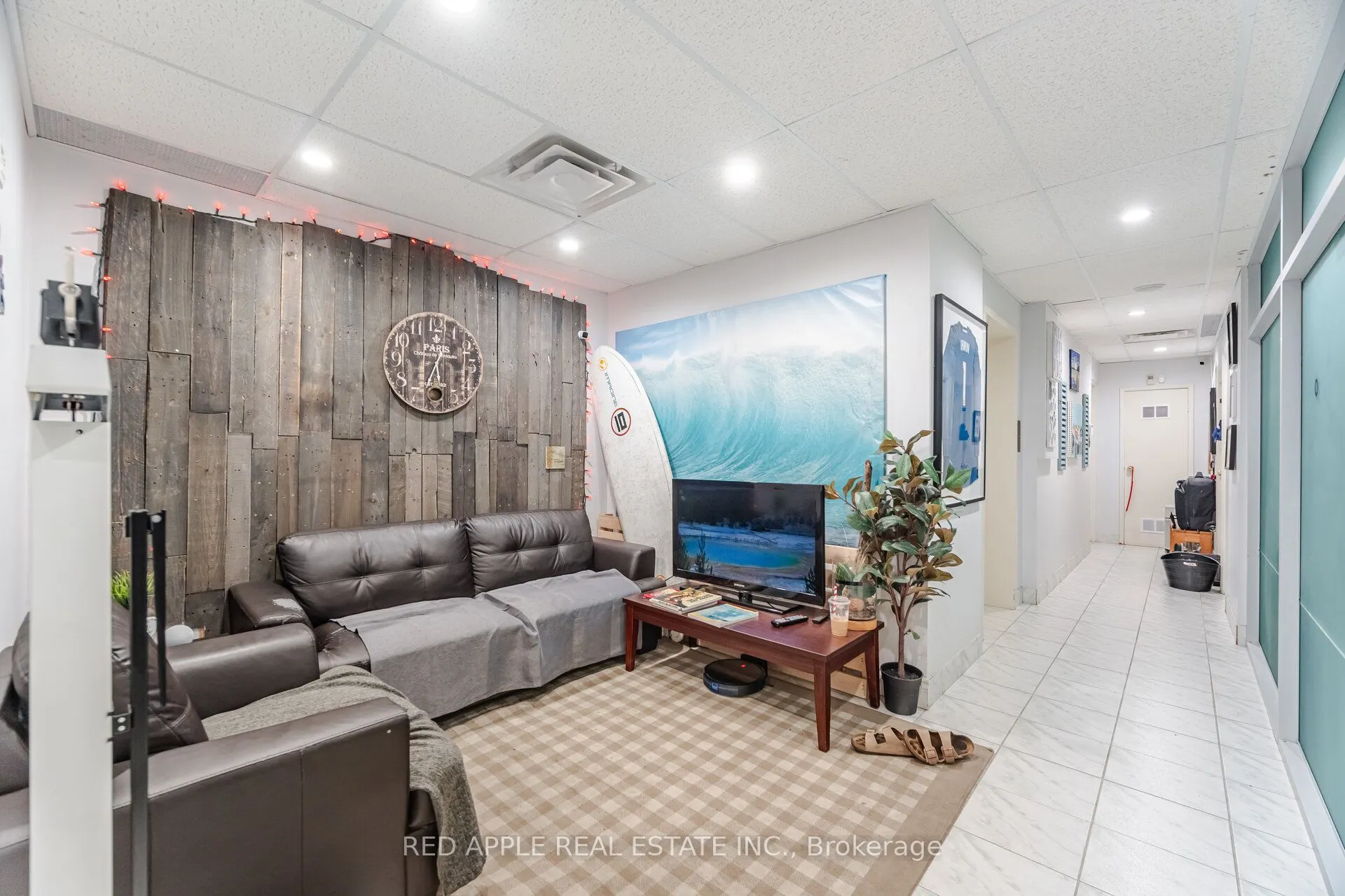 799 Bloor Street W