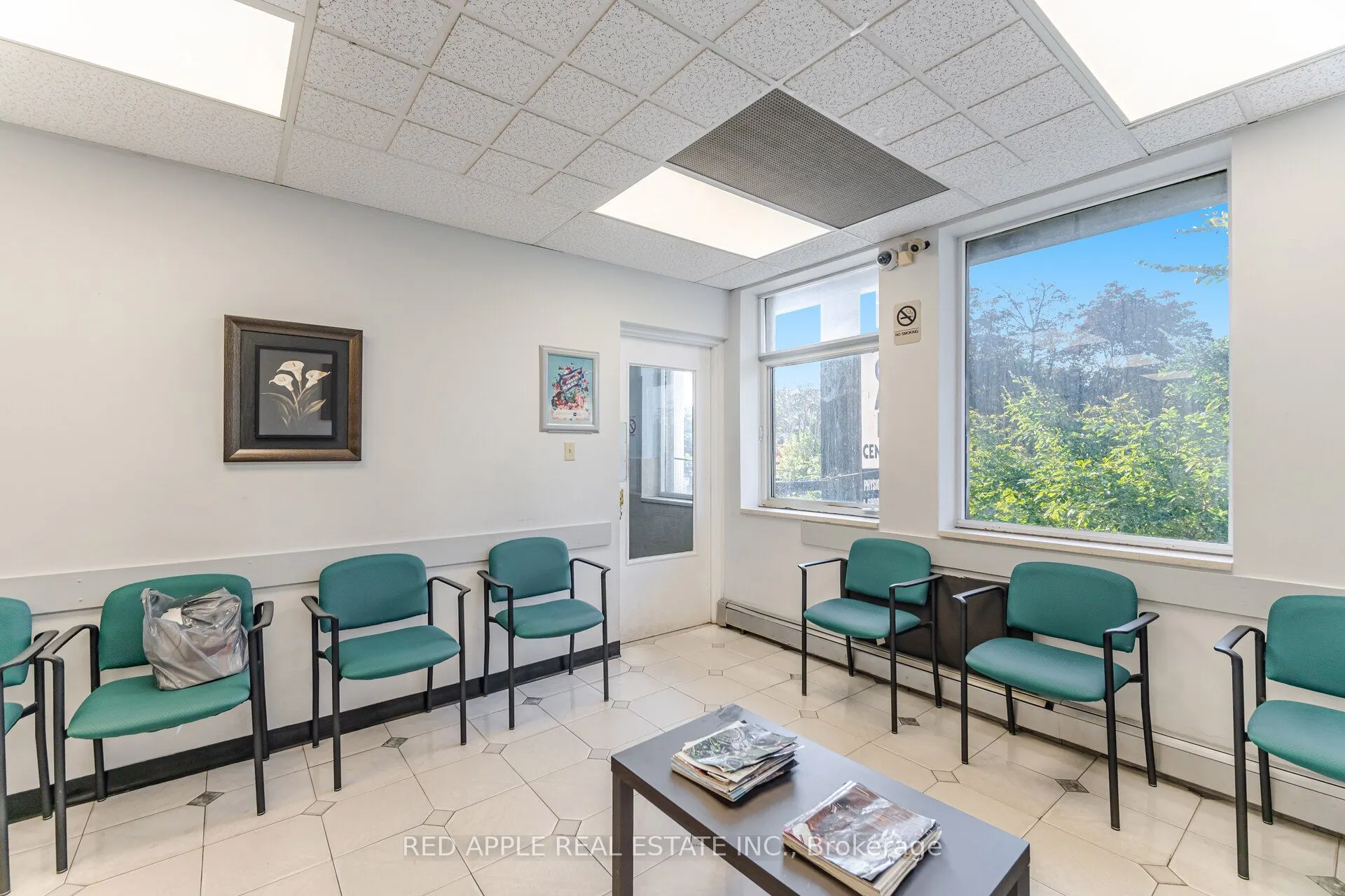 799 Bloor Street W