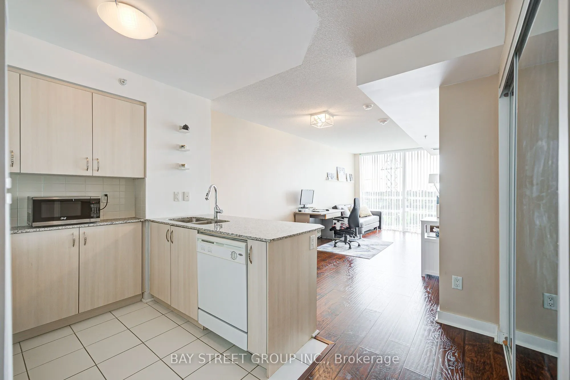 5740 Yonge Street, #1003