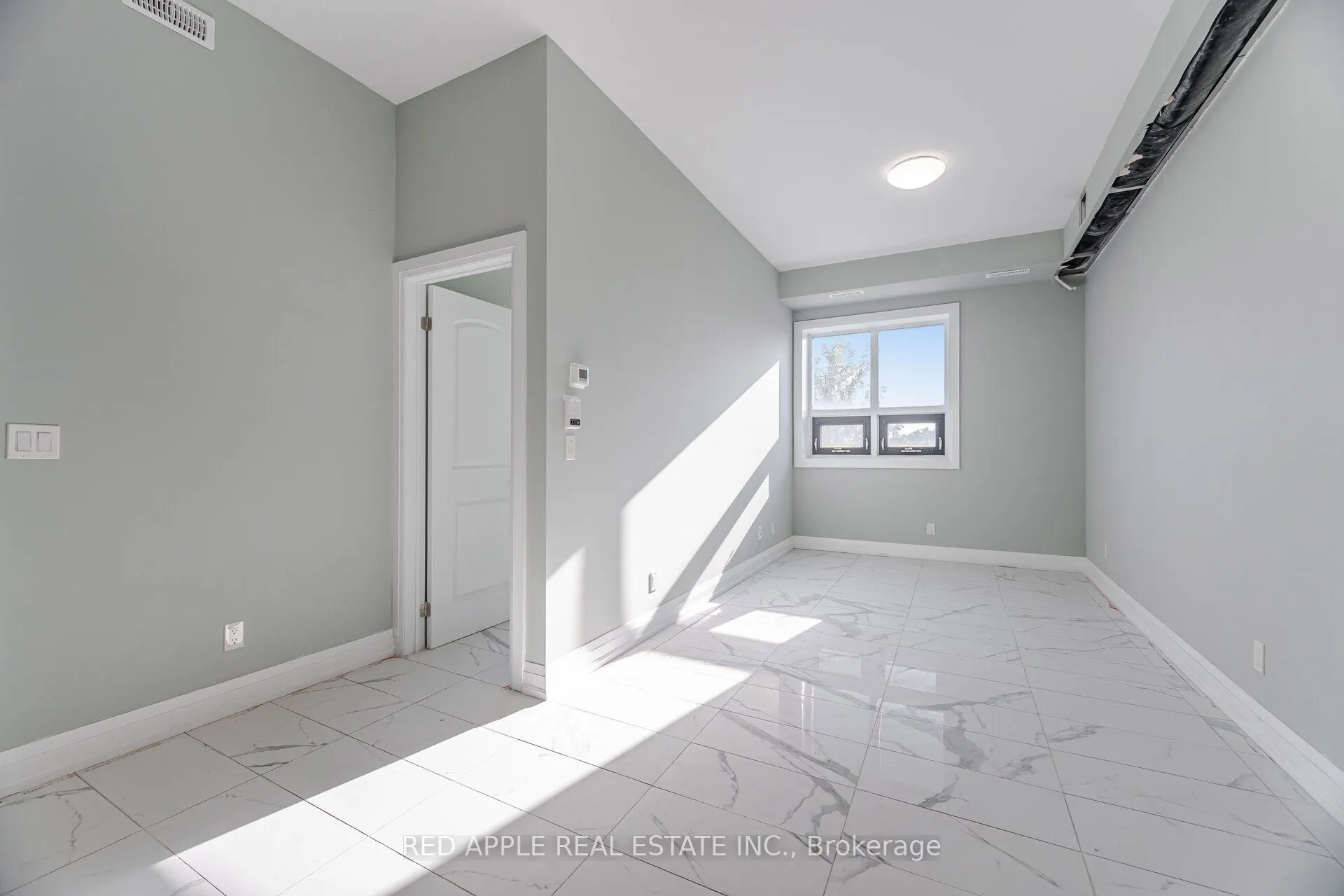 416 Oakwood Avenue