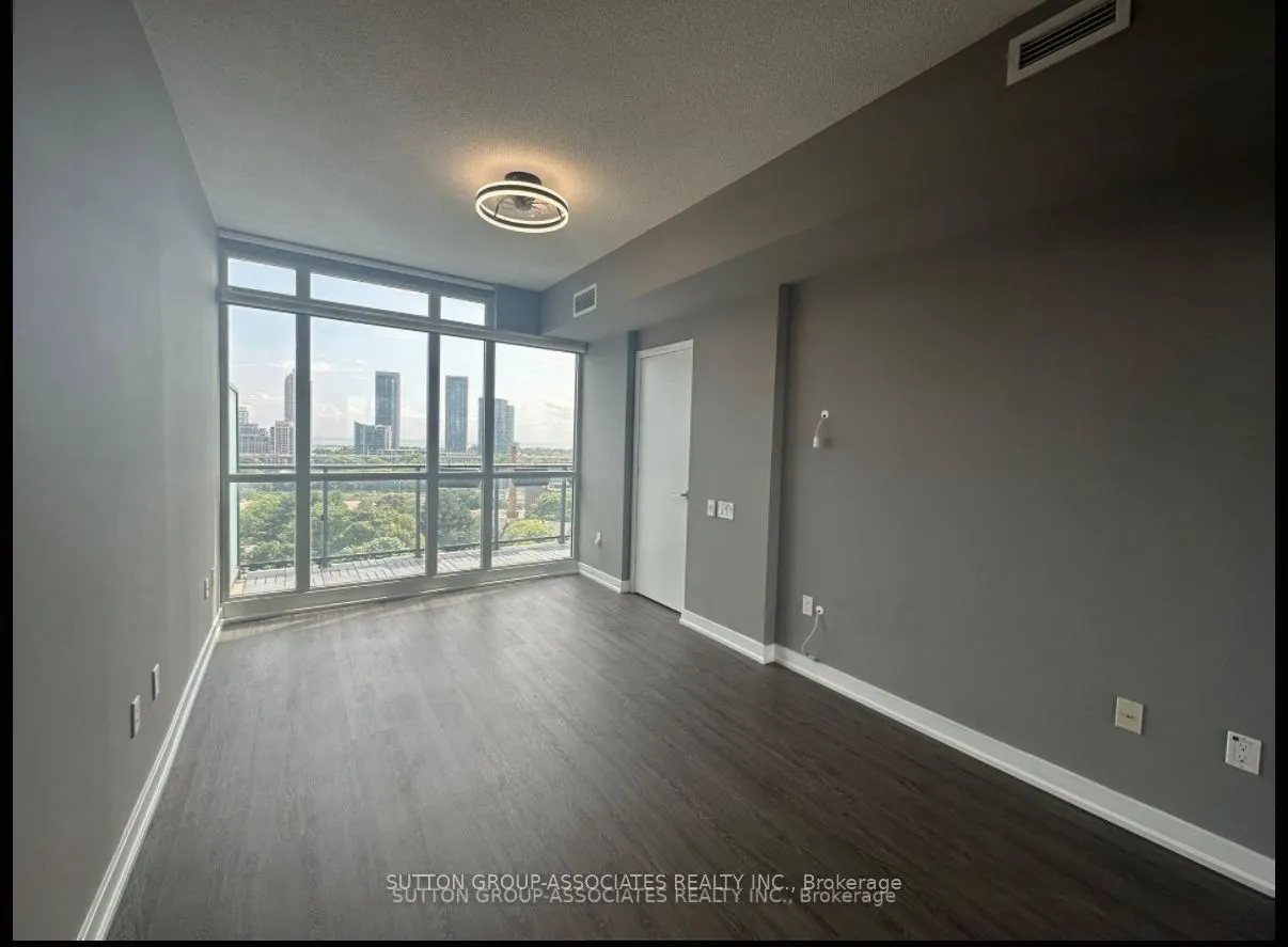 775 King Street W, #1003