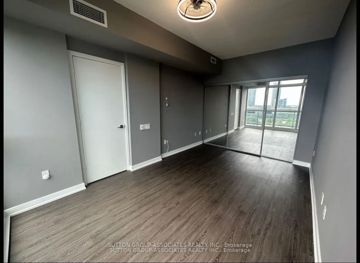 775 King Street W, #1003