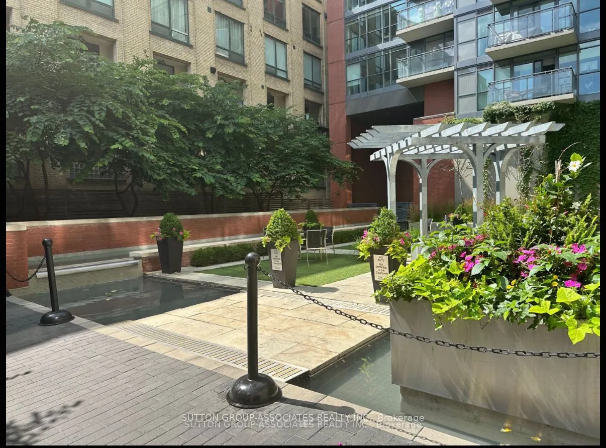 775 King Street W, #1003