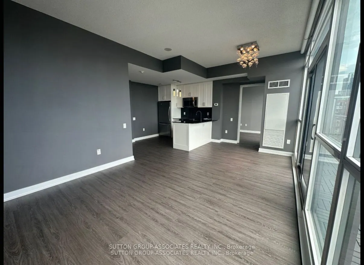 775 King Street W, #1003