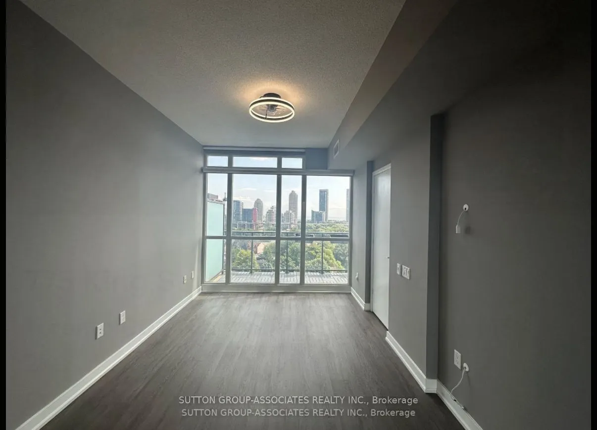 775 King Street W, #1003