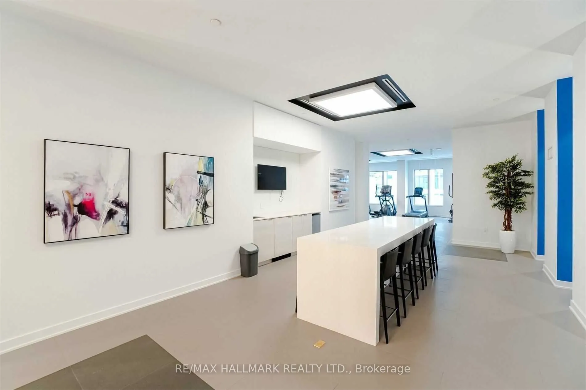 195 Redpath Avenue, #205