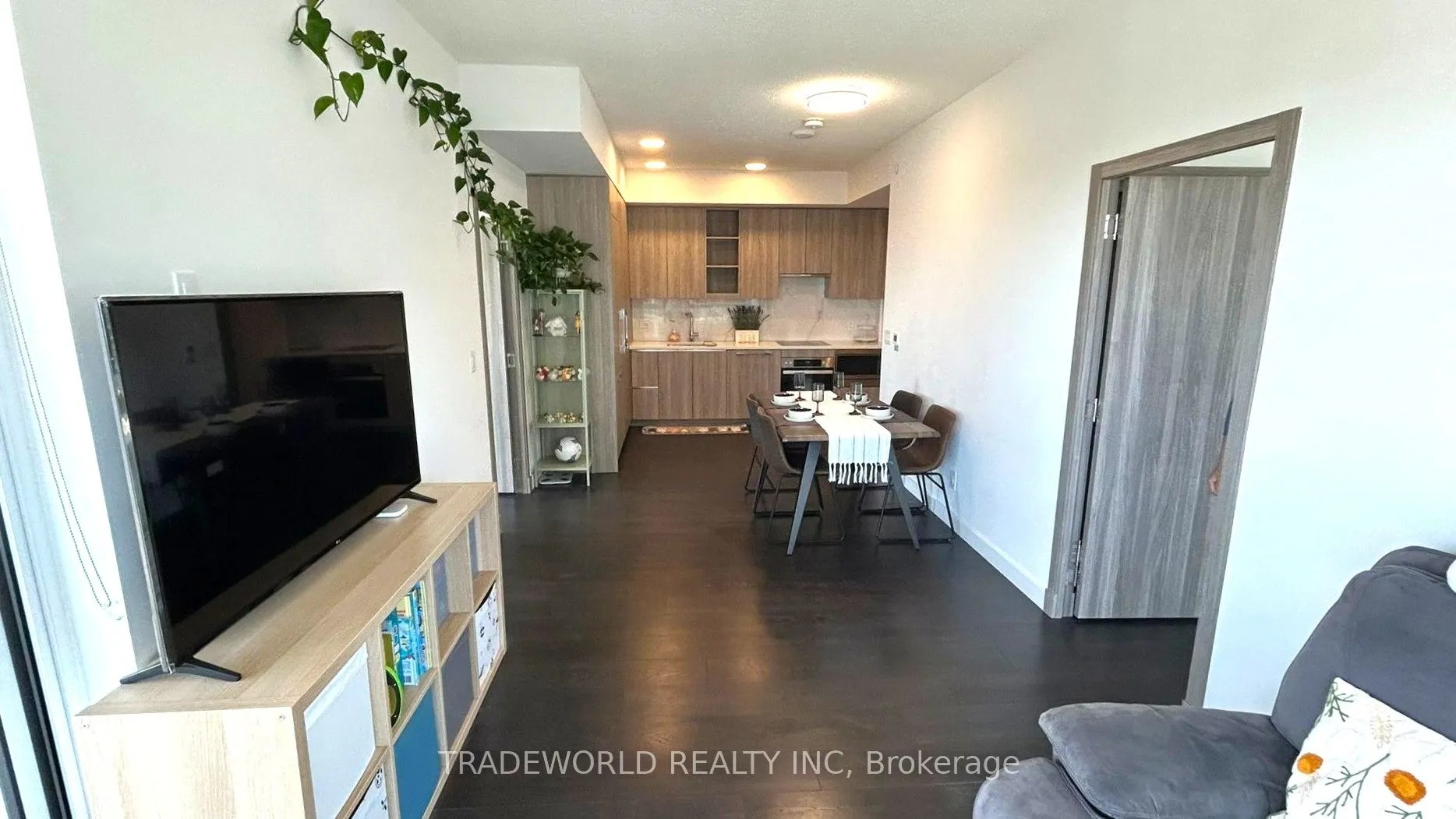 27 McMahon Drive, #702