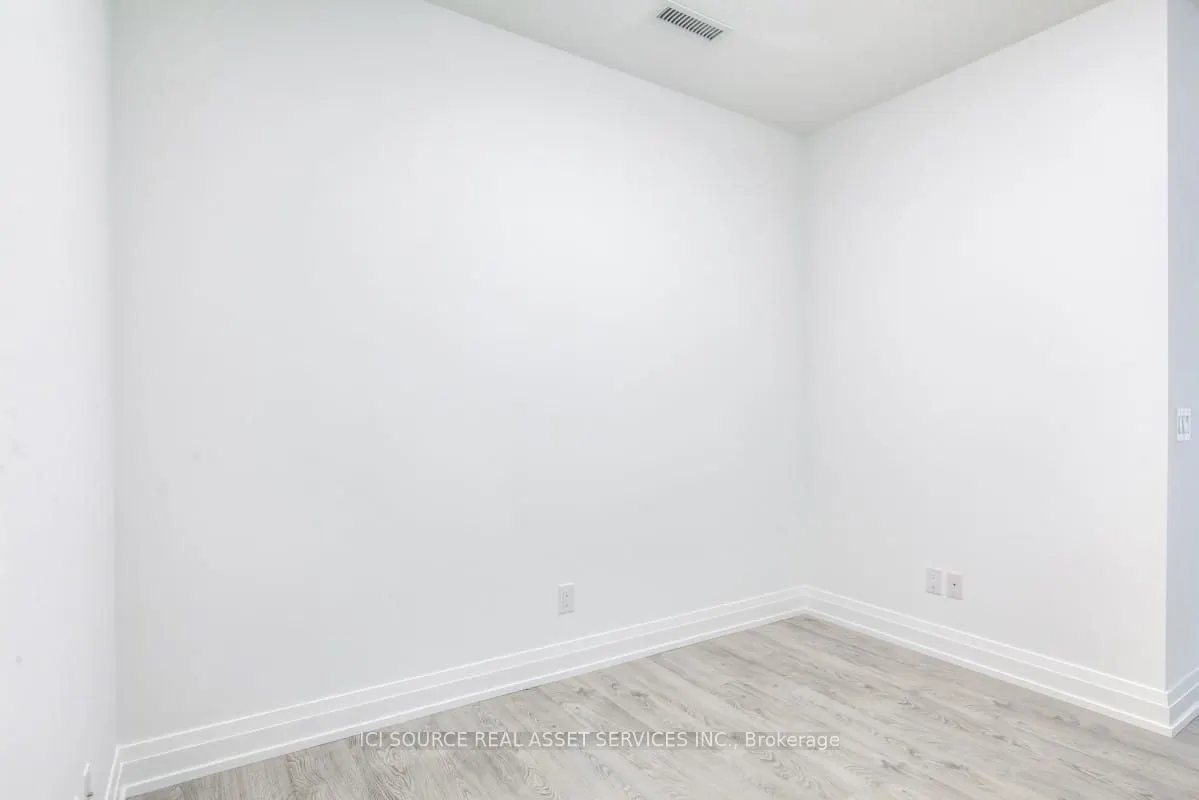 591 Sheppard Avenue E, #912
