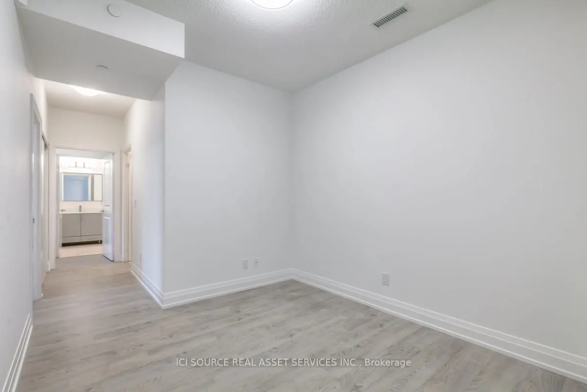 591 Sheppard Avenue E, #912