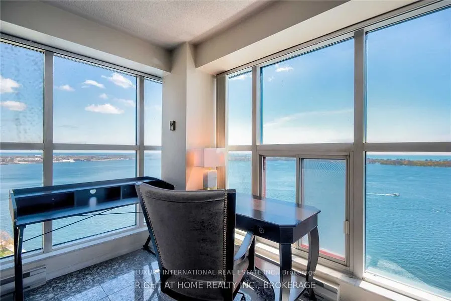 99 Harbour Square, #3106