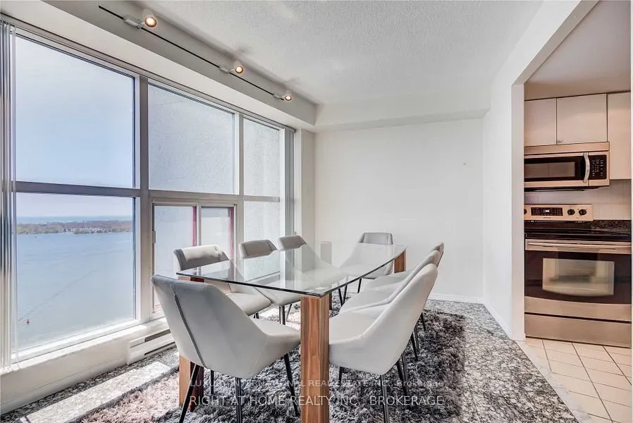 99 Harbour Square, #3106