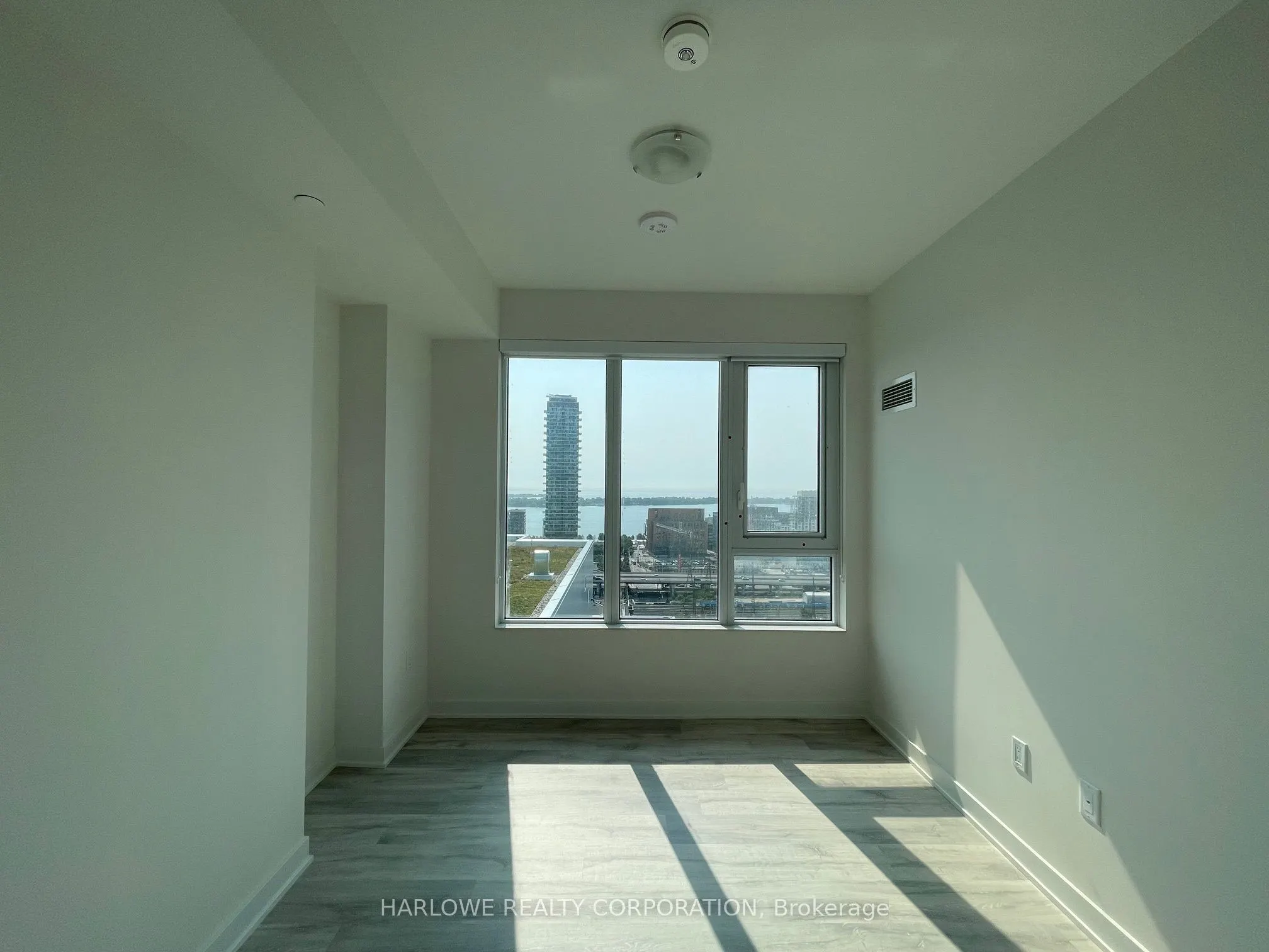 135 Lower Sherbourne Street, #2327 W