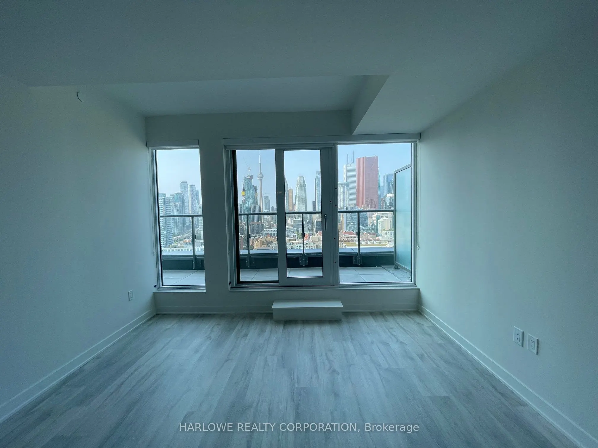135 Lower Sherbourne Street, #2327 W