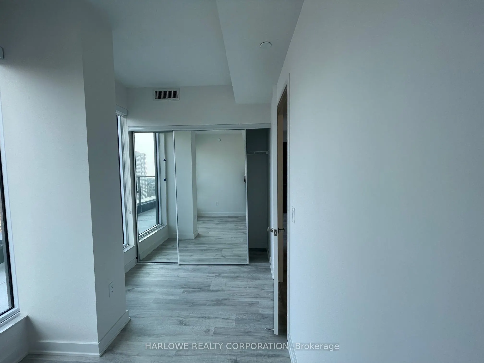135 Lower Sherbourne Street, #2327 W