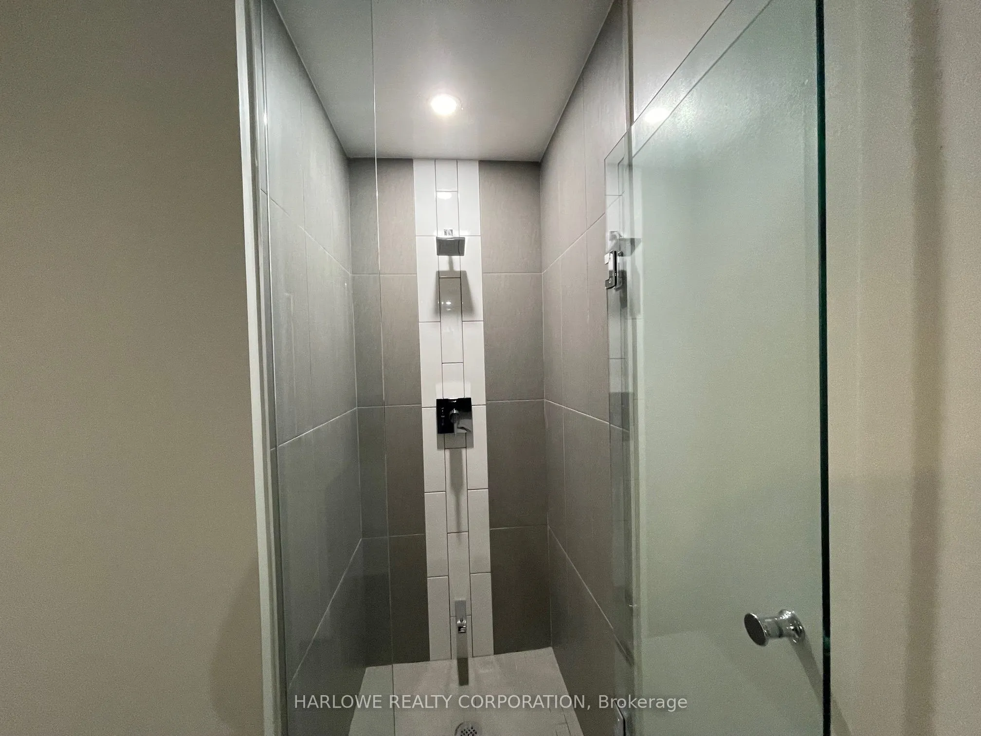 135 Lower Sherbourne Street, #2327 W