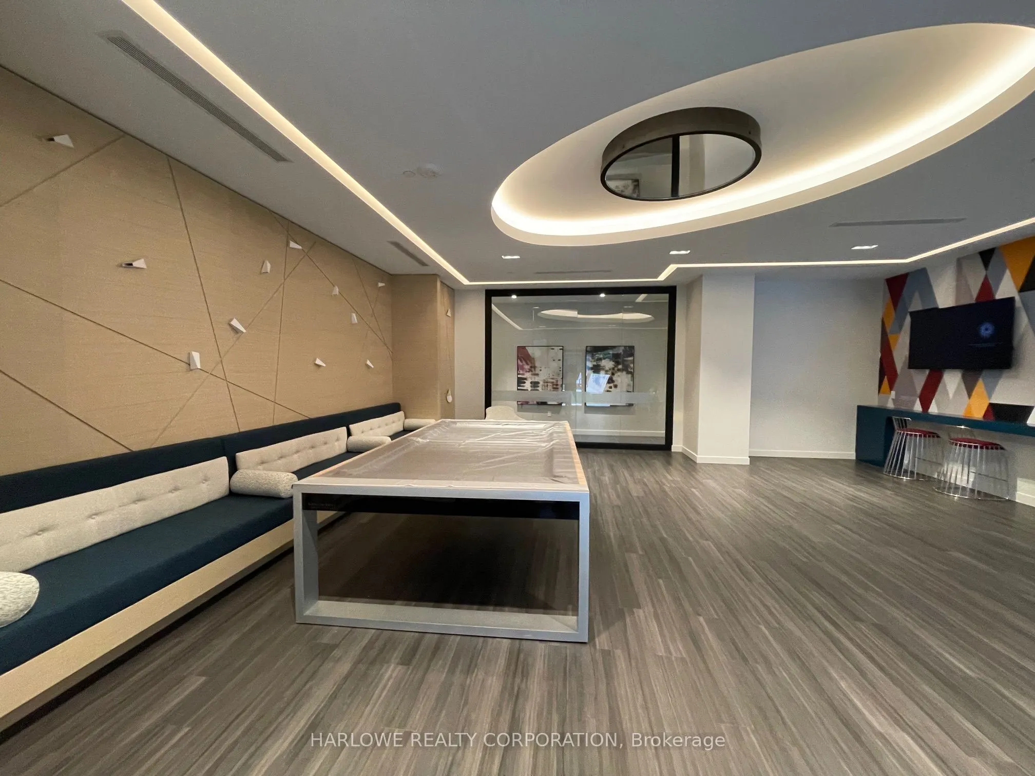 135 Lower Sherbourne Street, #2327 W