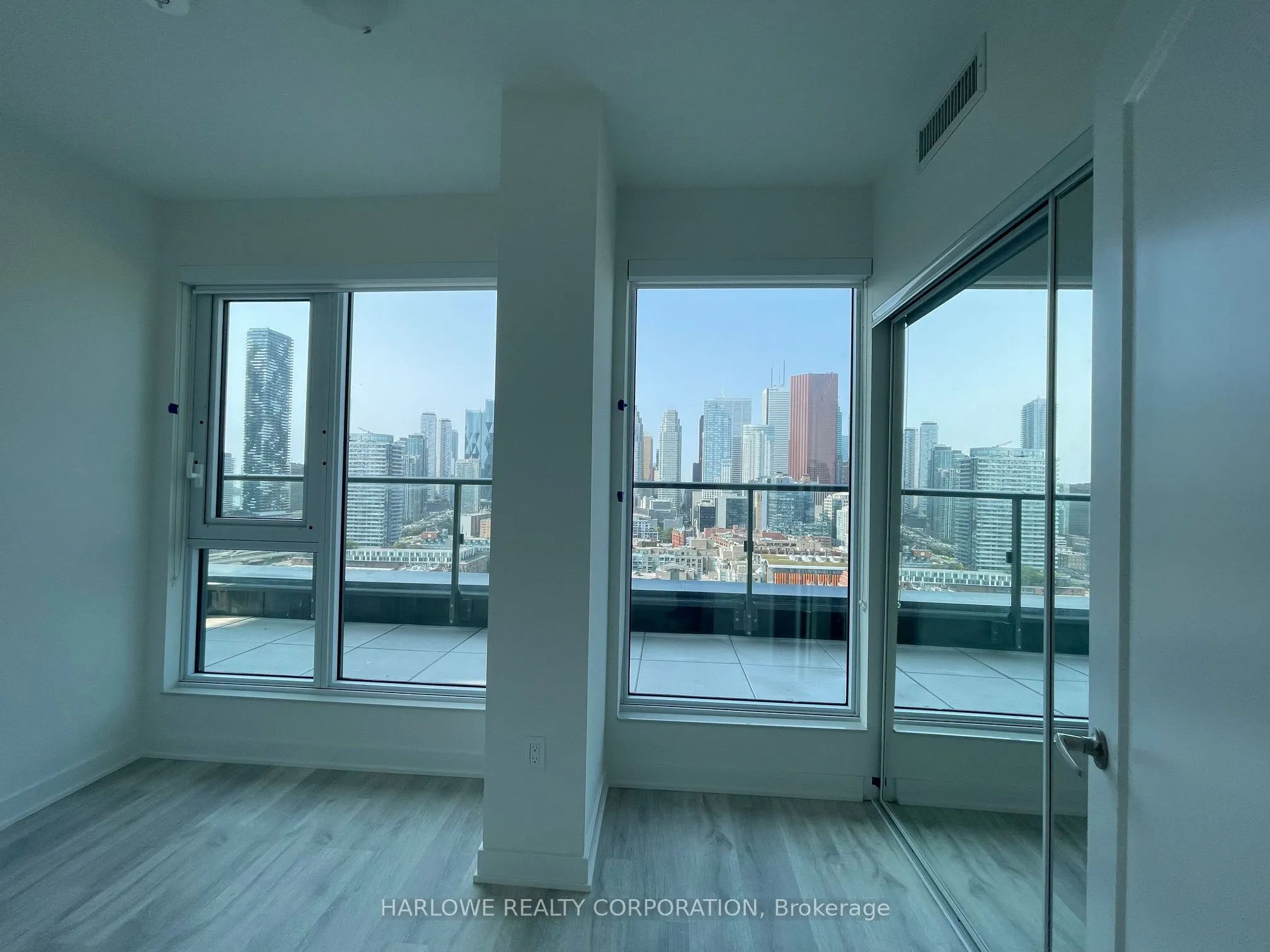 135 Lower Sherbourne Street, #2327 W