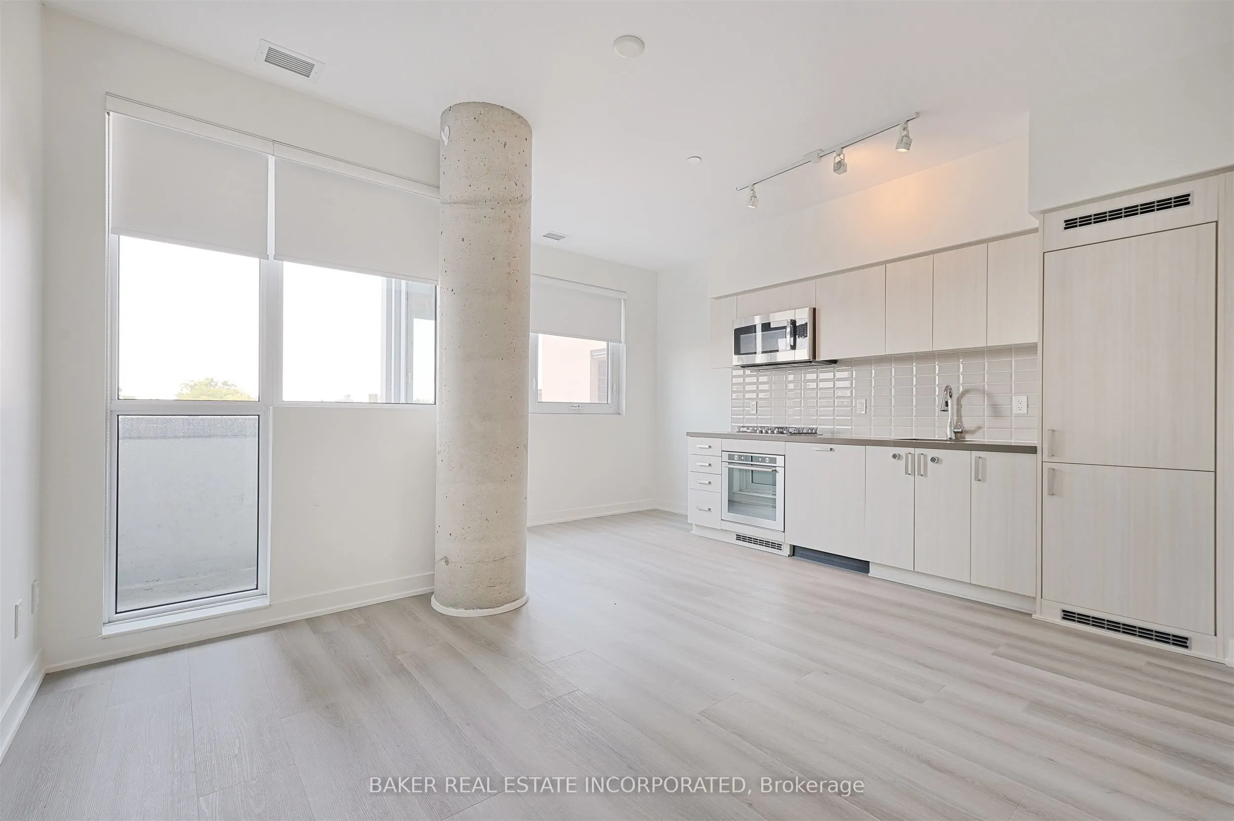 501 St Clair Avenue W, #219