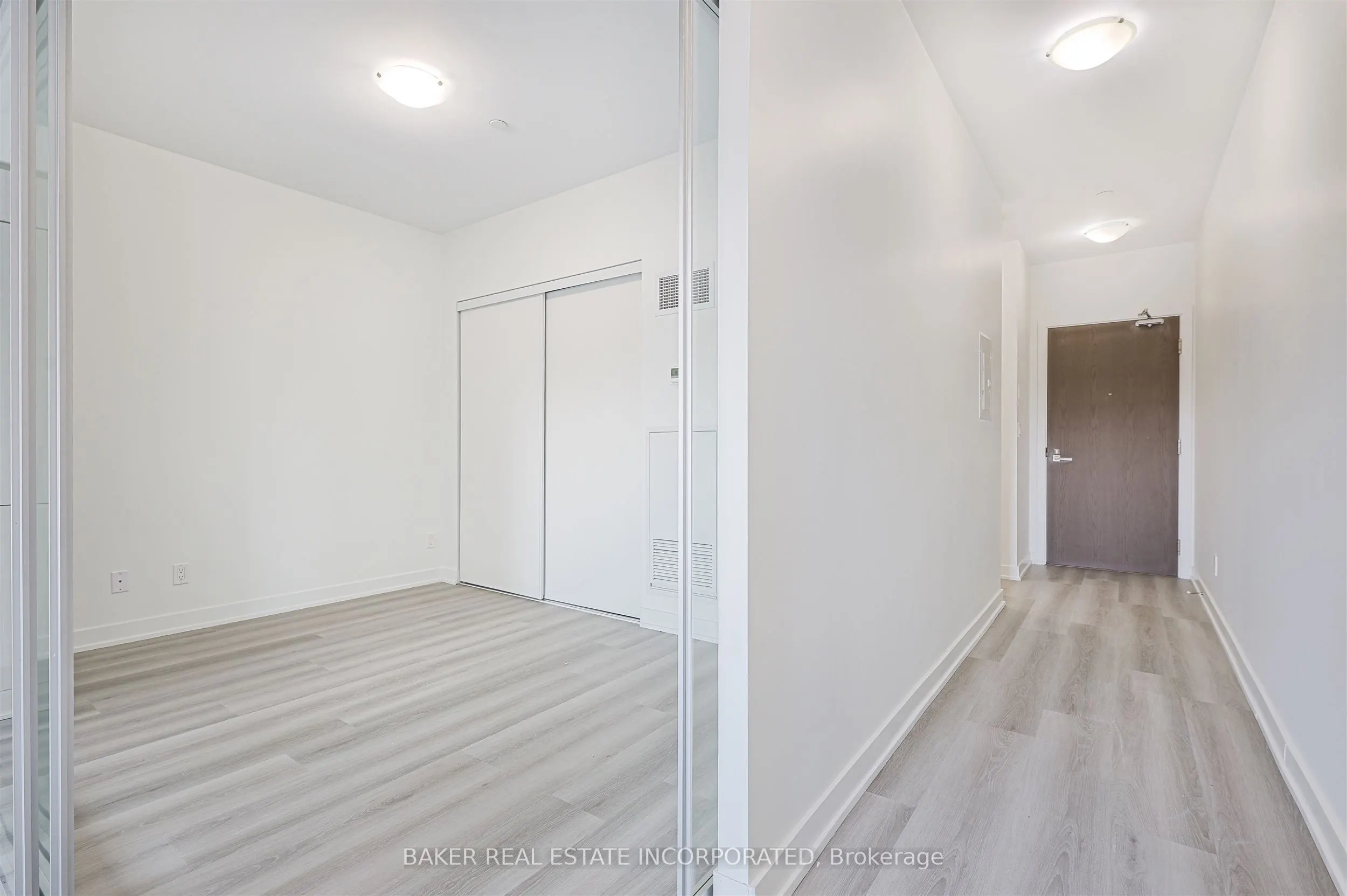 501 St Clair Avenue W, #219