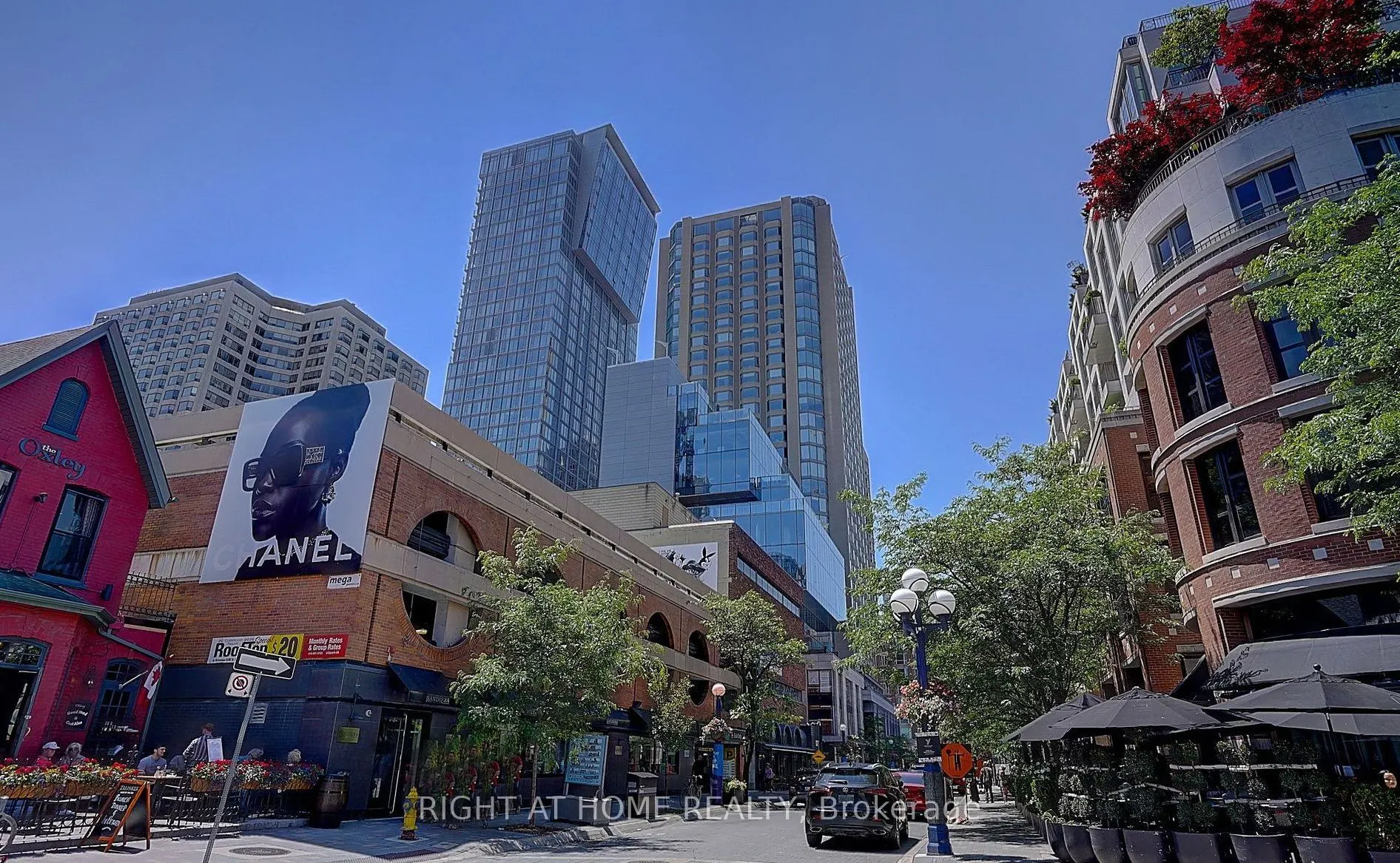 155 Yorkville Avenue, #416