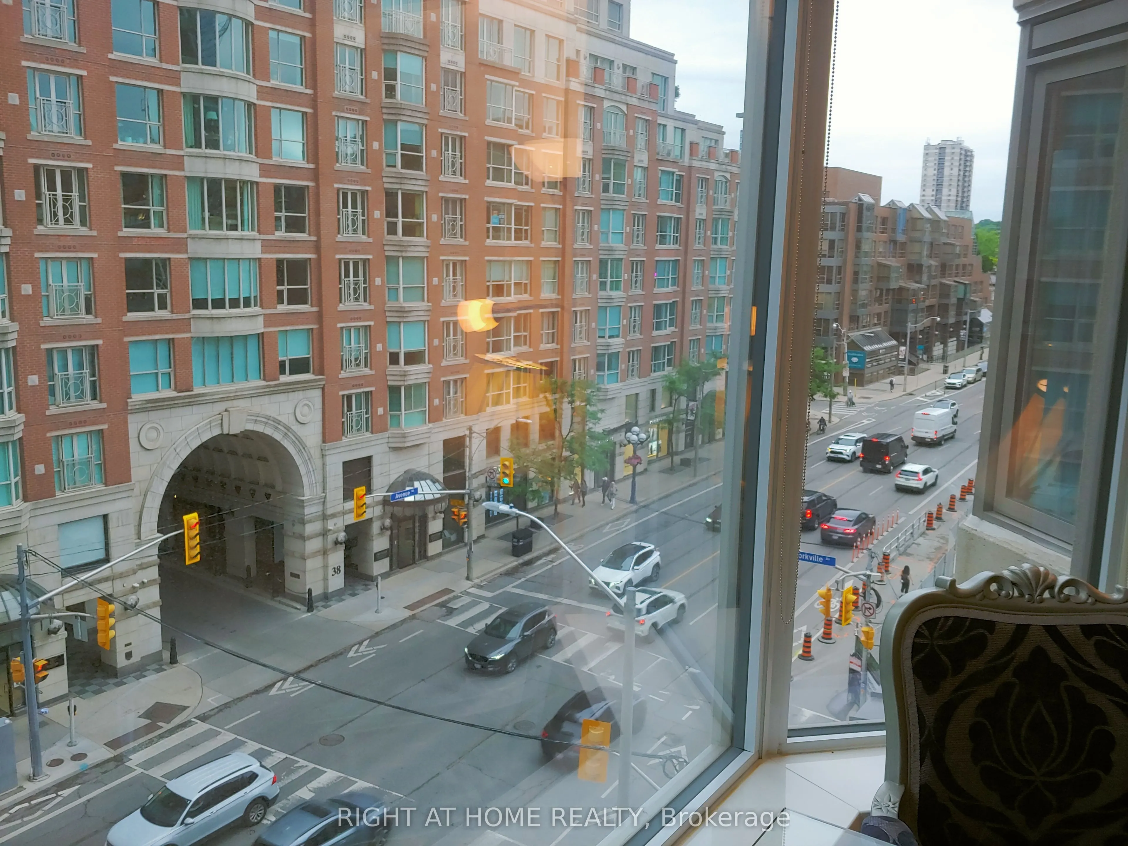 155 Yorkville Avenue, #416