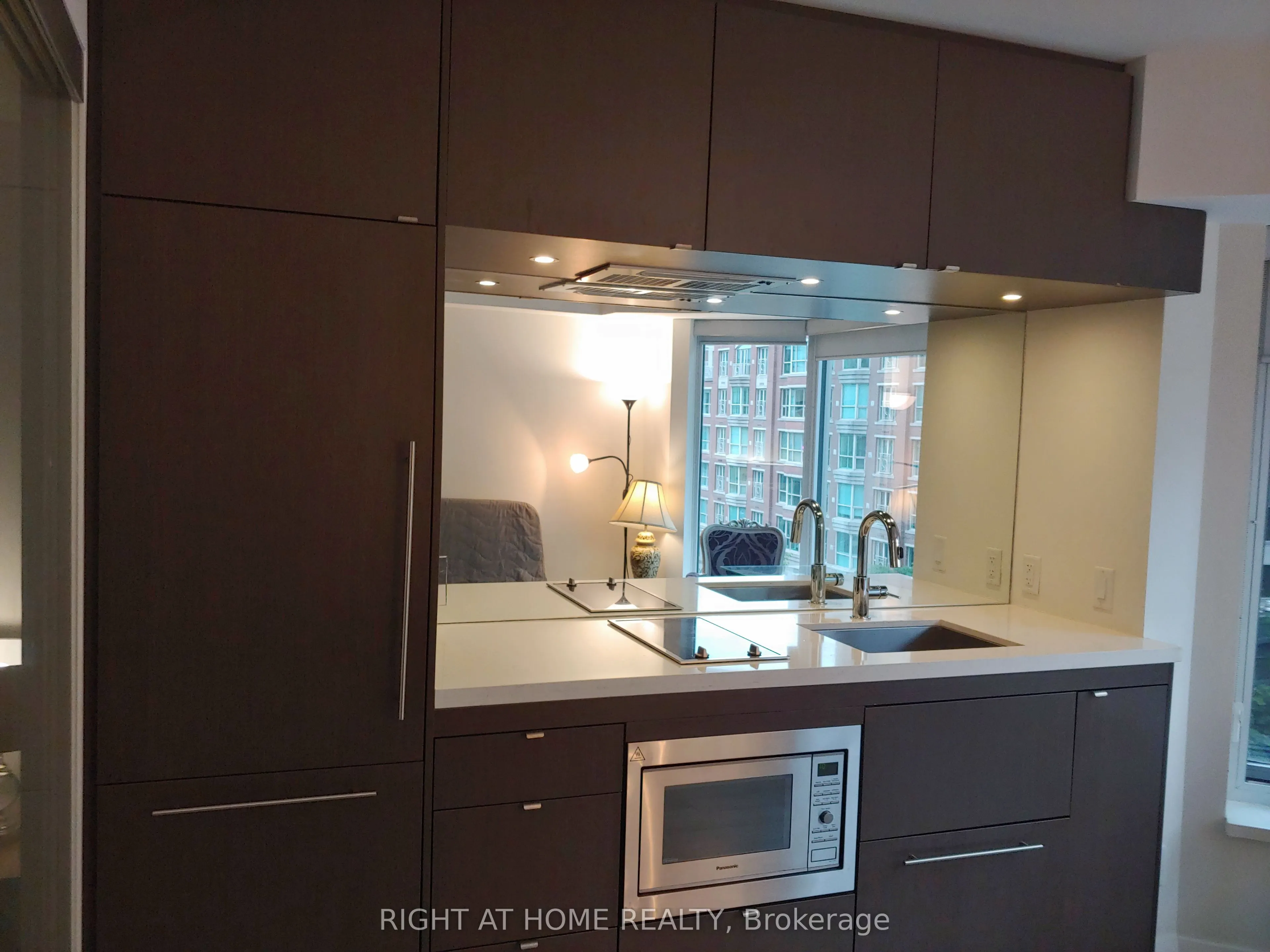155 Yorkville Avenue, #416