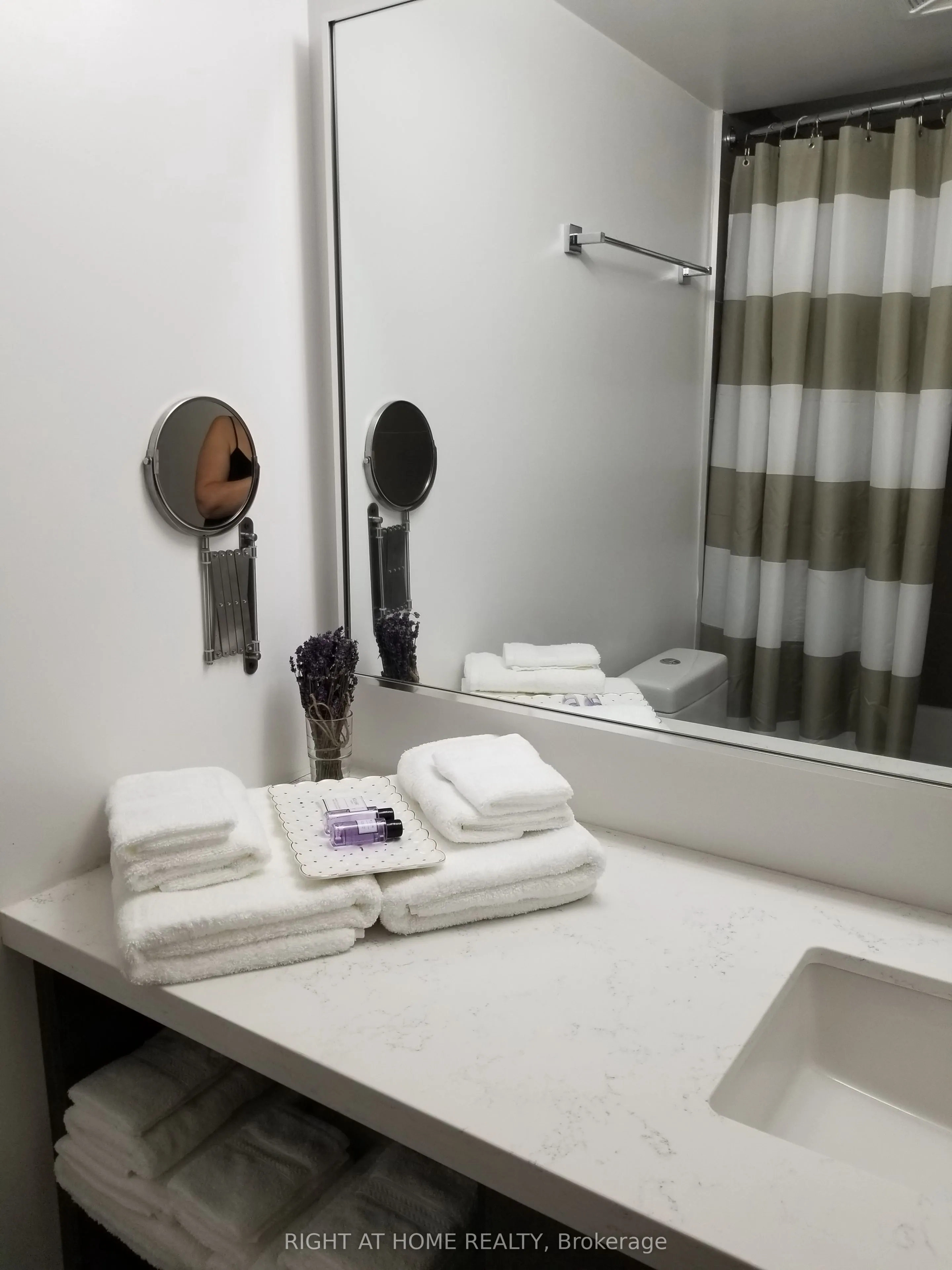 155 Yorkville Avenue, #416