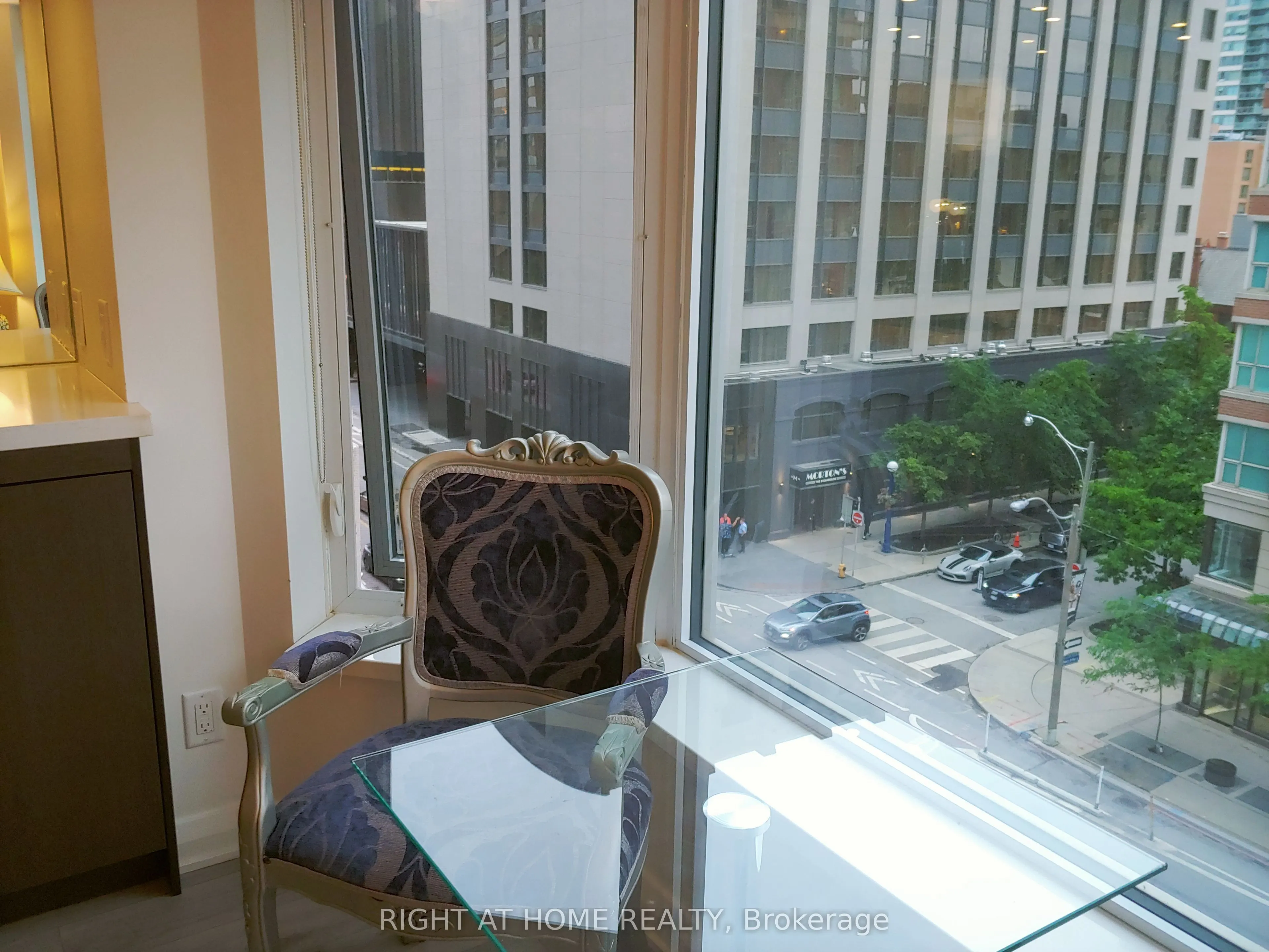155 Yorkville Avenue, #416