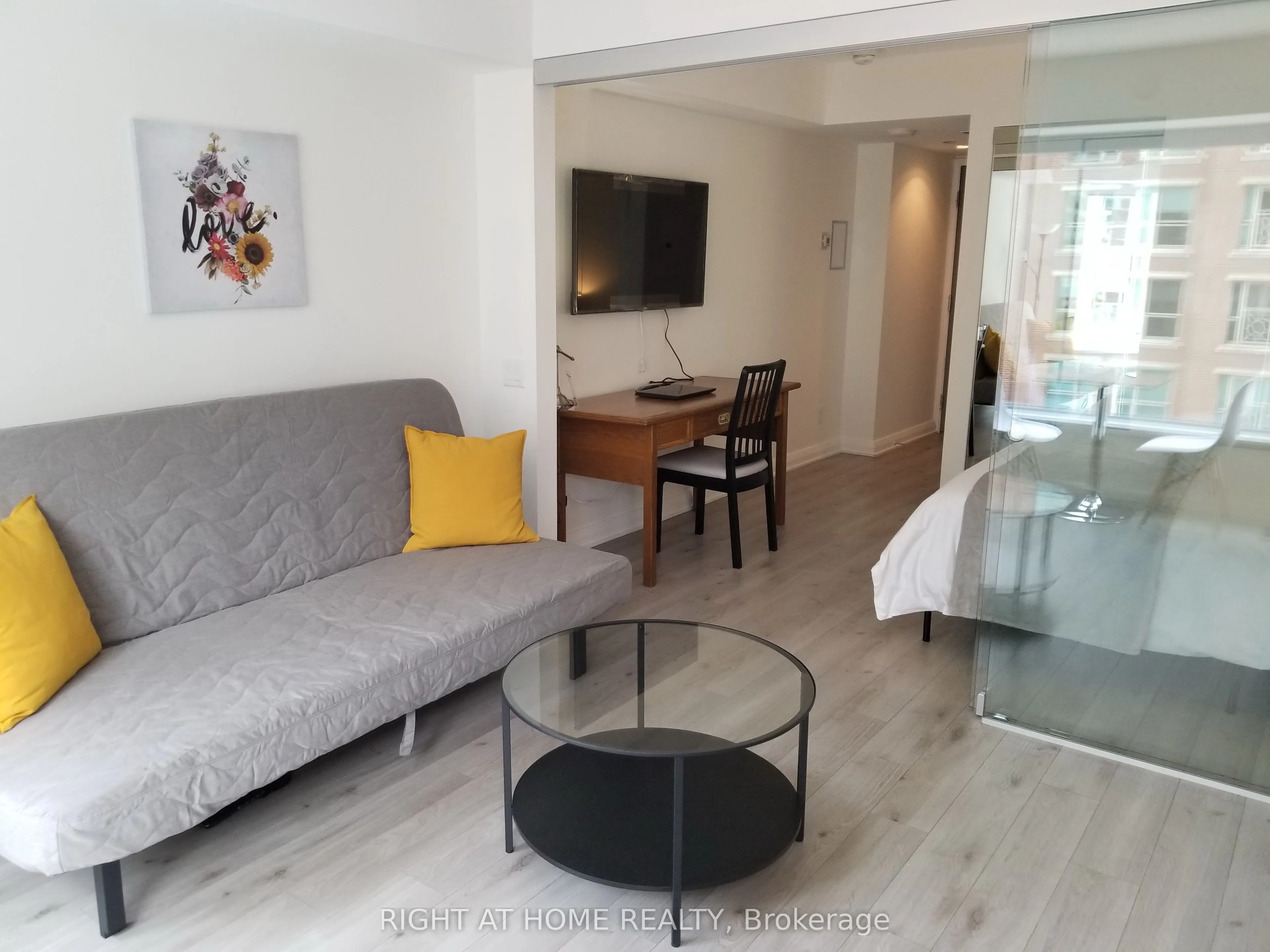 155 Yorkville Avenue, #416