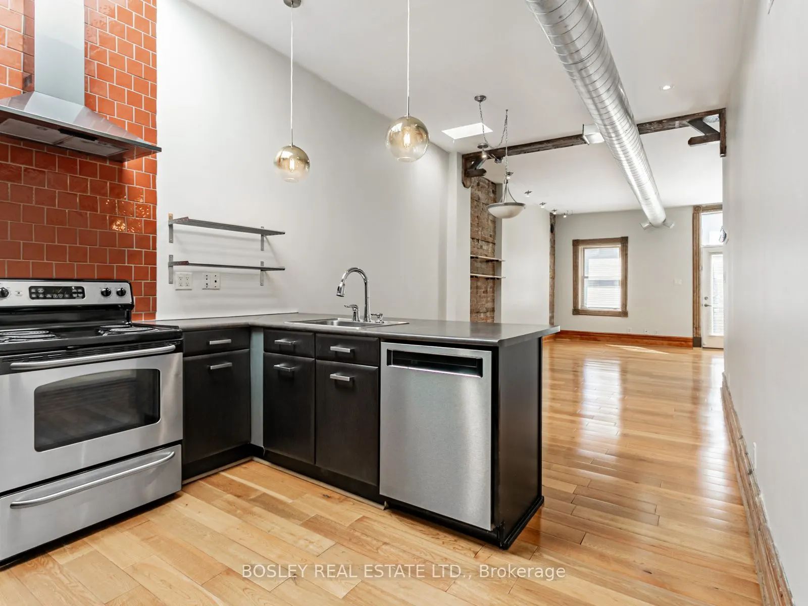 543 Queen Street W, #3