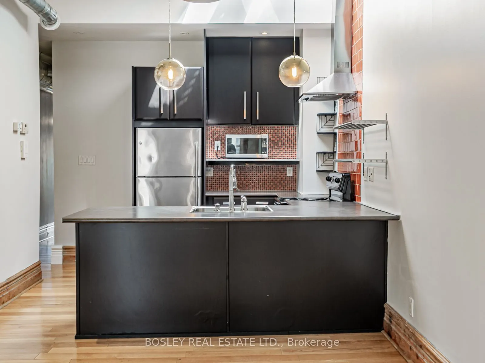 543 Queen Street W, #3