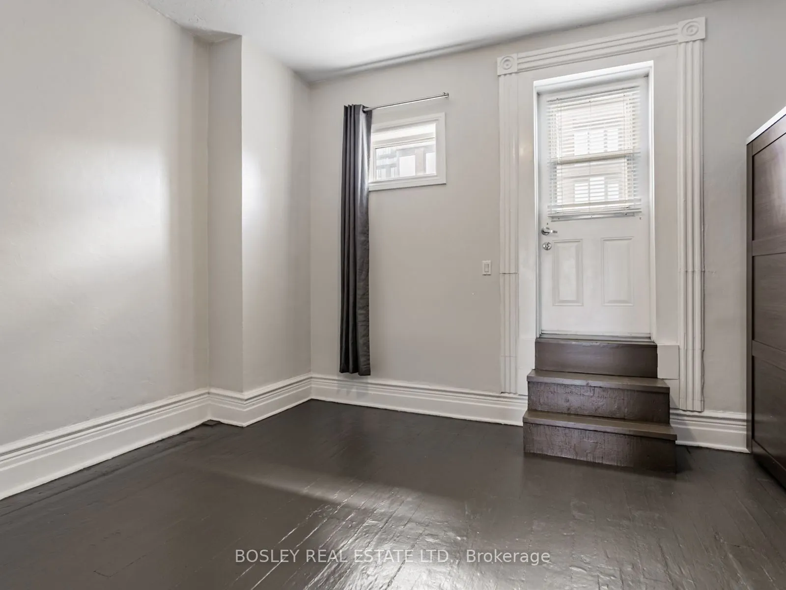 543 Queen Street W, #3