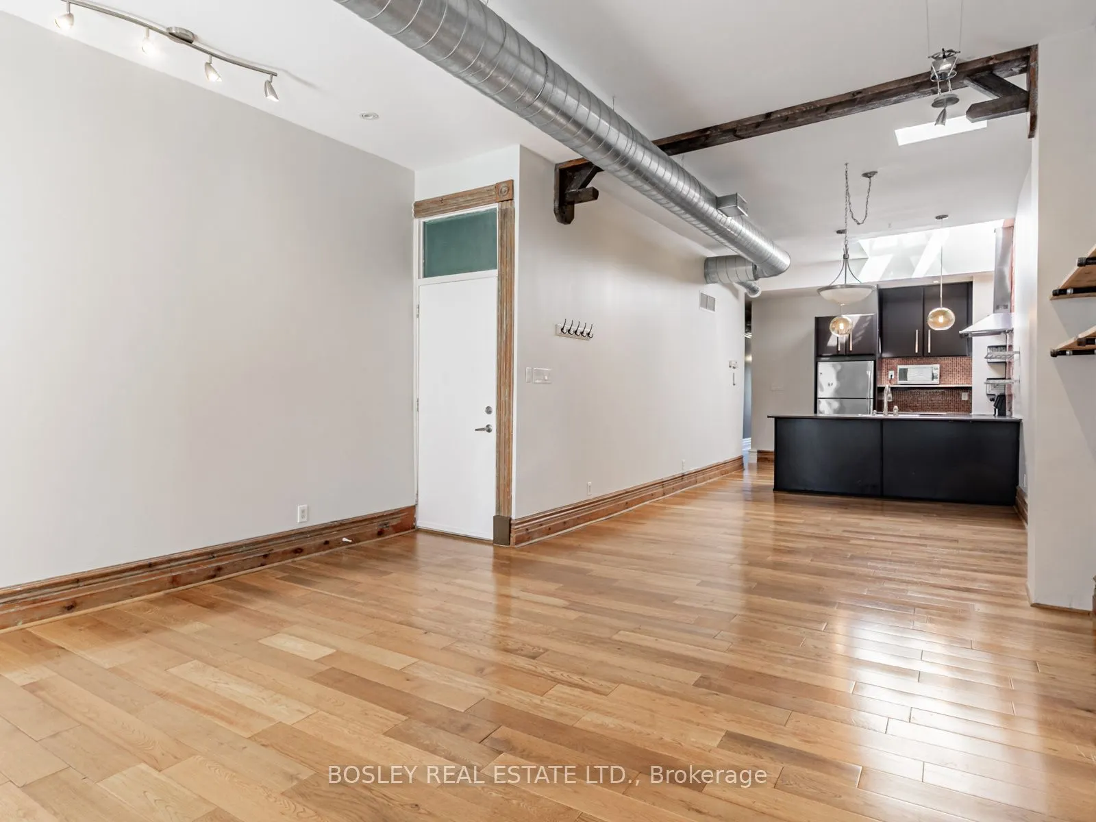 543 Queen Street W, #3