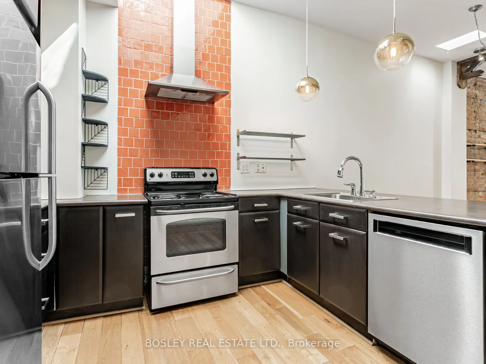 543 Queen Street W, #3