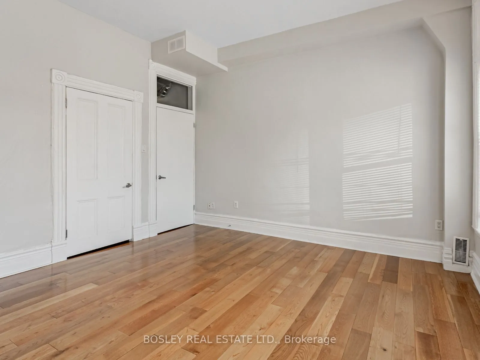 543 Queen Street W, #3
