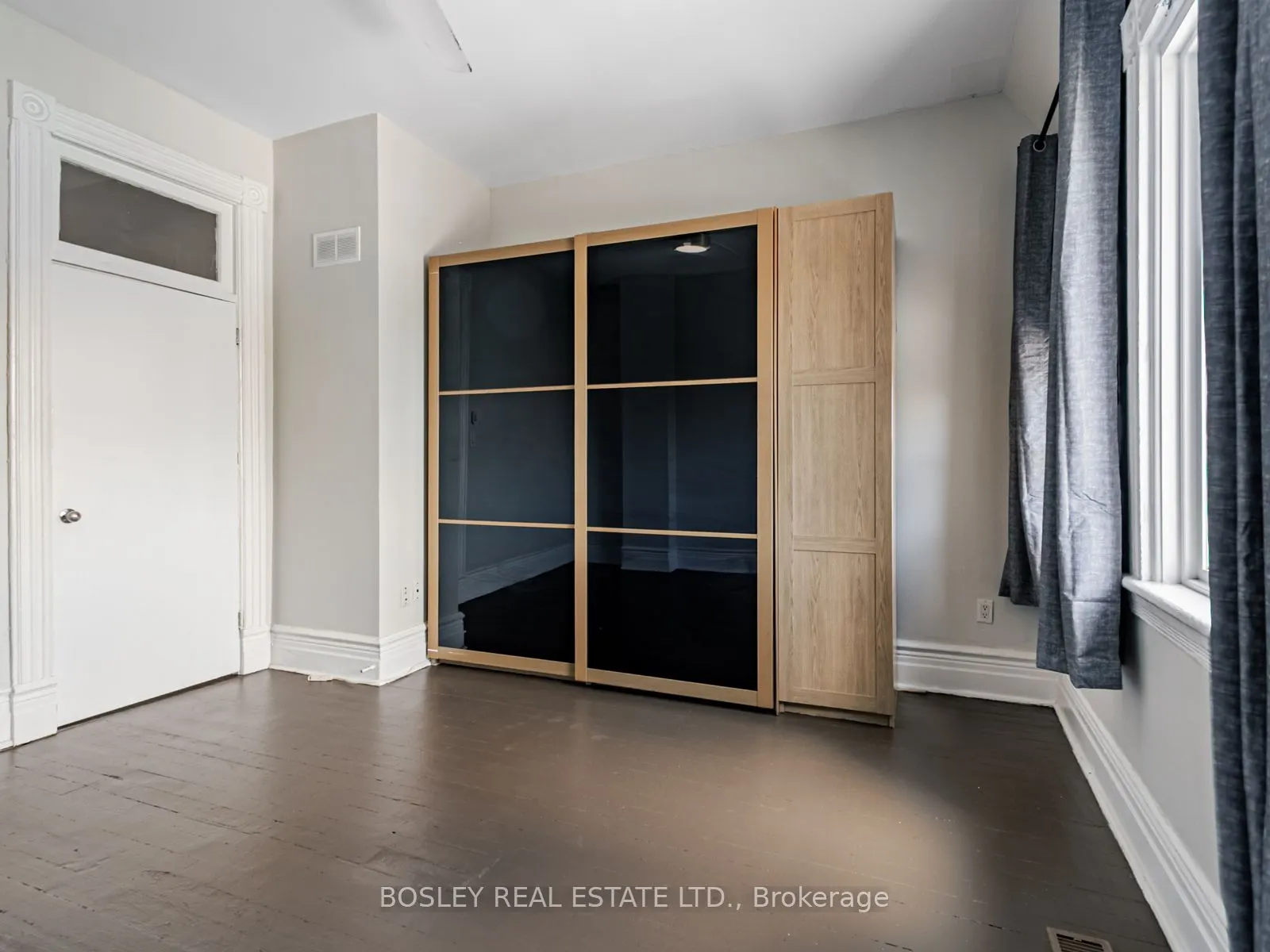 543 Queen Street W, #3