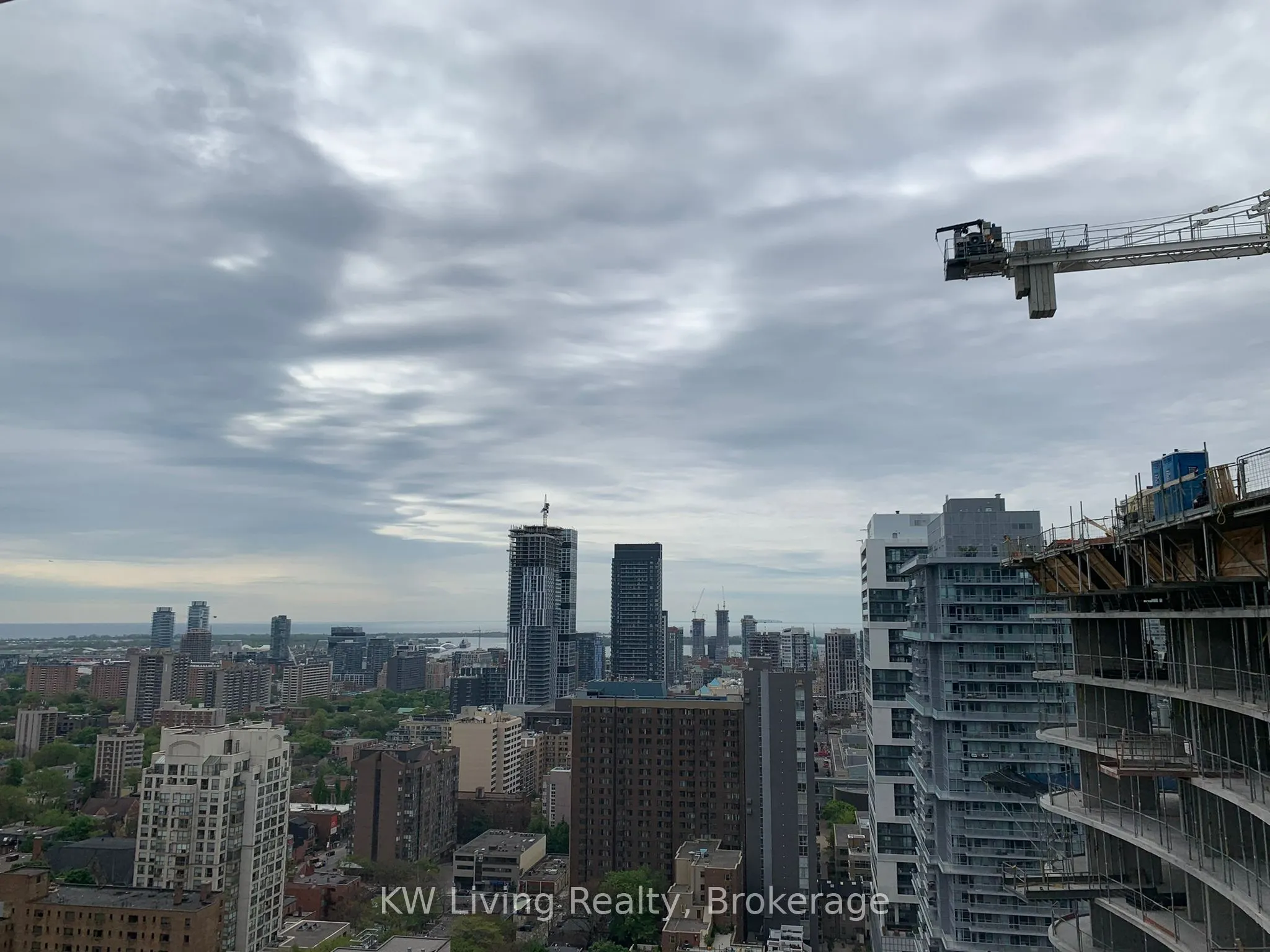85 Wood Street, #3217